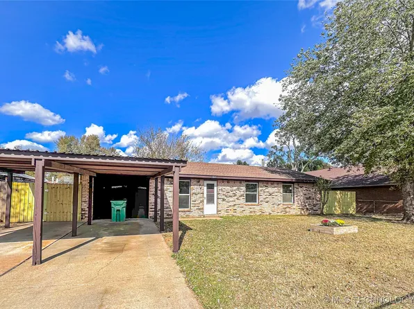 1803 W Newton St, Stroud, OK 74079