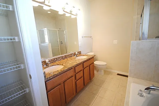 9569 Walker Way — Photo 11