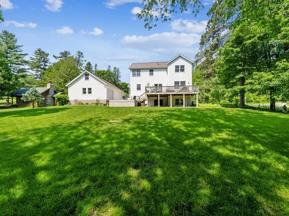 401 Holmes St, Marine On Saint Croix, MN 55047