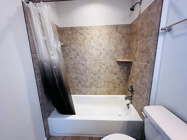 273 Willowshire Ct — Photo 32
