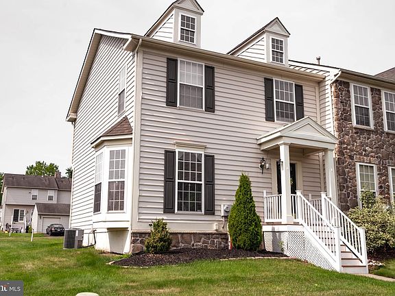 2nd image of 208 Kulp Dr