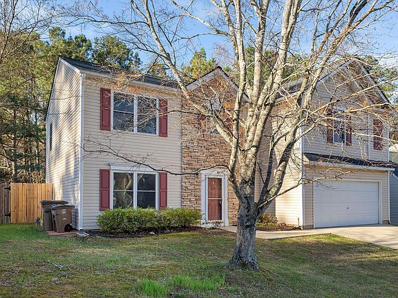 4th image of 301 Siena Dr