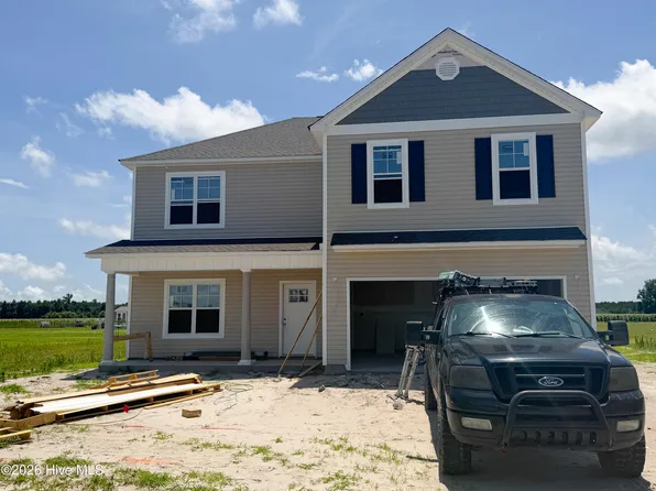 512 E Black Water Lane, Maysville, NC 28555