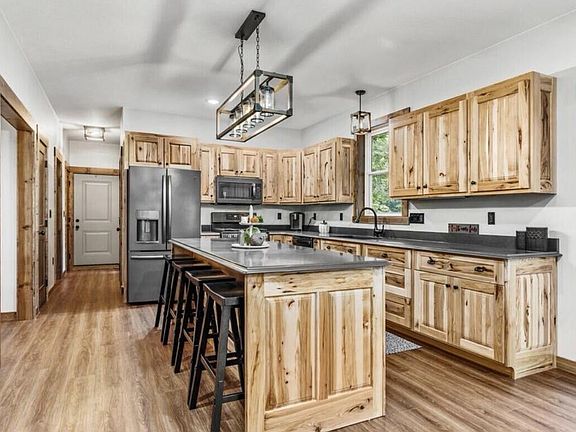 5th image of 3621 London Hollow Rd