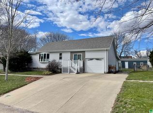 217 Peterson St, Alta, IA 51002