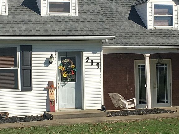 2nd image of 213 Ivywood St