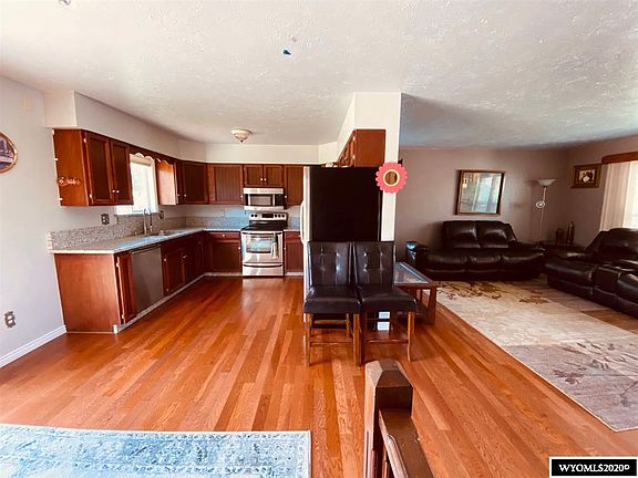 5th image of 1951 Yucca Dr