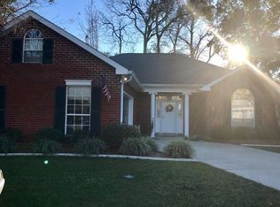 112 Bradley Pl, Belle Chasse, LA 70037