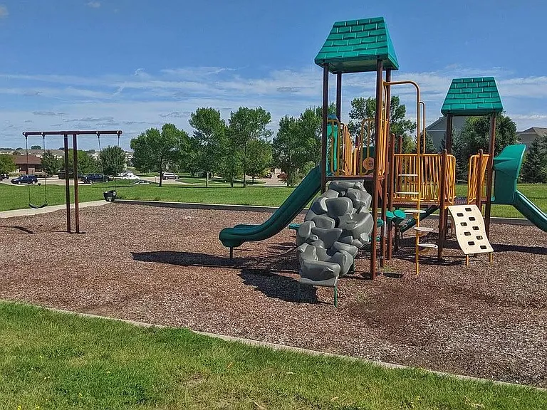 1805 SW White Birch Cir #3 — Photo 12