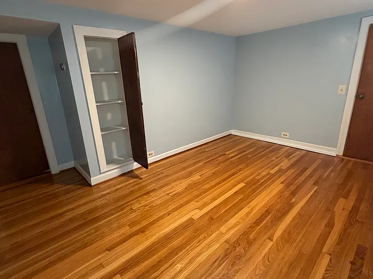 231 Leyden St #B — Photo 7