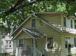 2216 SW Fillmore St, Topeka, KS 66611