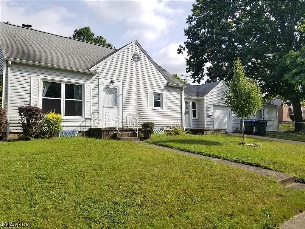 2281 Chestnut Blvd, Cuyahoga Falls, OH 44223 Zillow