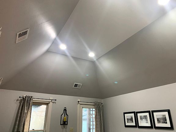 Living room vaulted ceiling