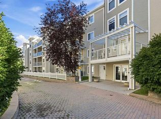 290 W Shawville Way SE #221, Calgary, AB T2Y 3Z9