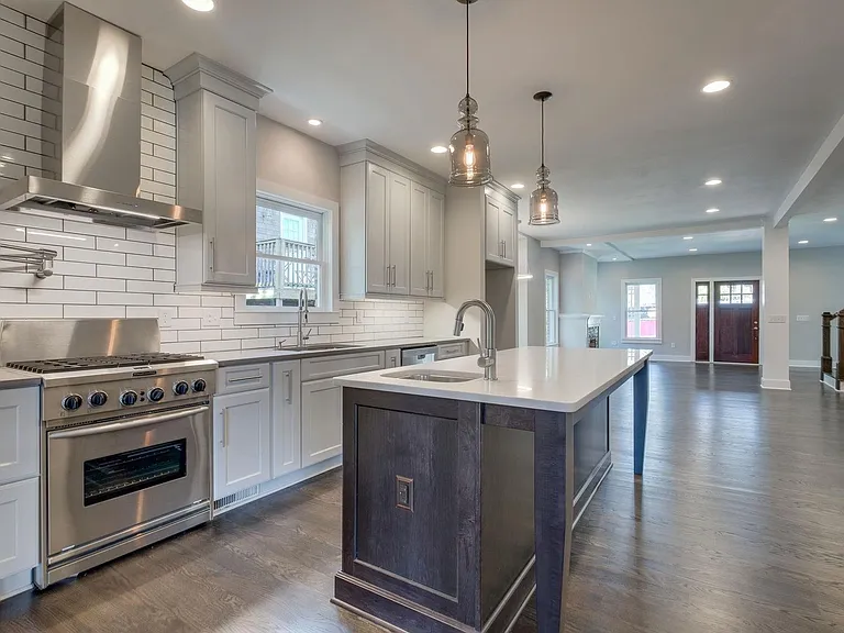 1509 Ashwood Ave — Photo 8