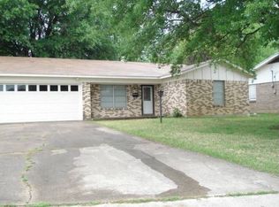 1865 Jackson Ct, Paris, TX 75460