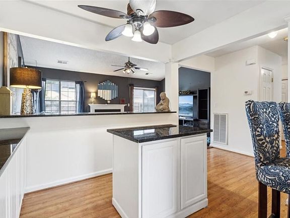 4th image of 1246 Woods Way