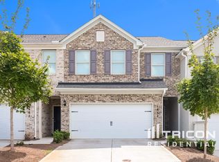 1452 Silver Charm Ln, Lawrenceville, GA 30044