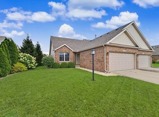 2506 Windward Blvd, Champaign, IL 61821