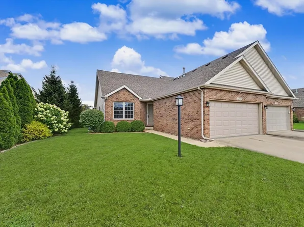 2506 Windward Blvd, Champaign, IL 61821