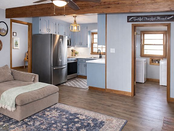 4th image of 3794 Highway 106 N