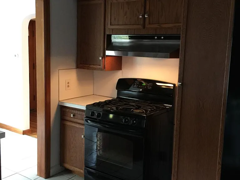 4236 Rugby Dr — Photo 12
