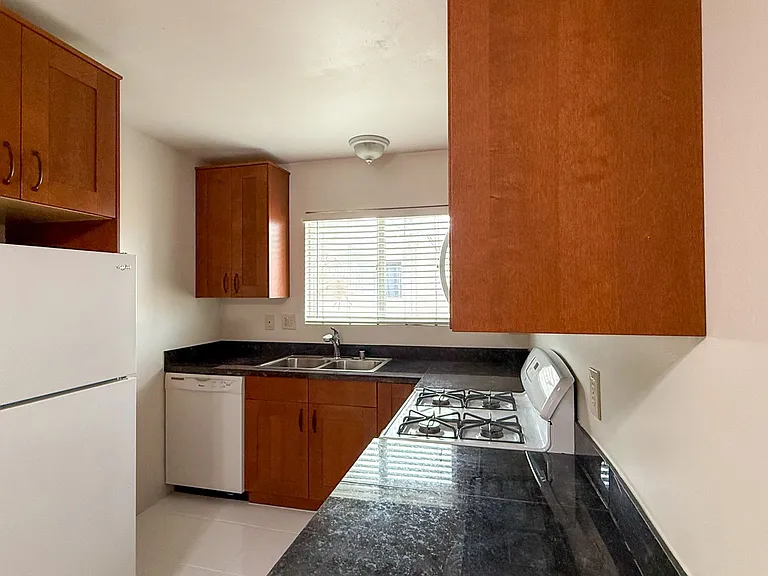 4085 Idaho St — Photo 11