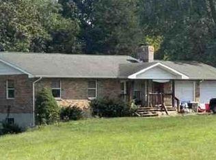 1645 Yellow Rock Rd, De Soto, MO 63020