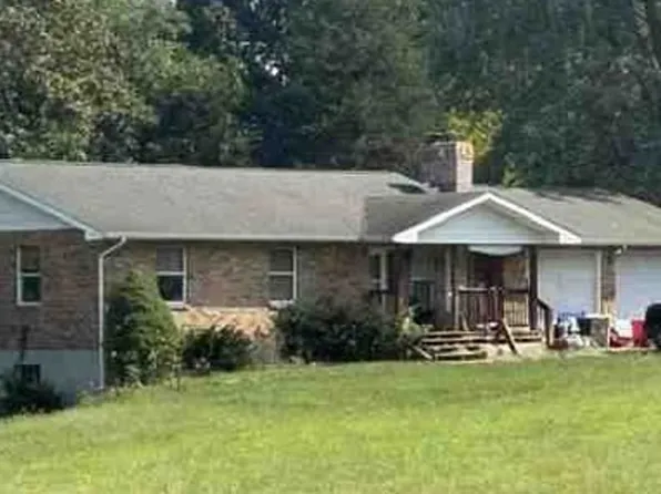 1645 Yellow Rock Rd, De Soto, MO 63020