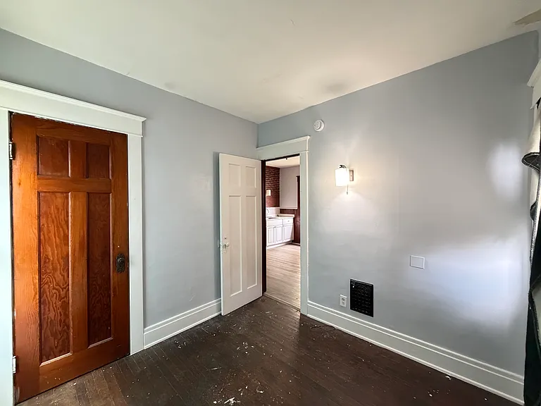 51 Kamper Ave #1 — Photo 14