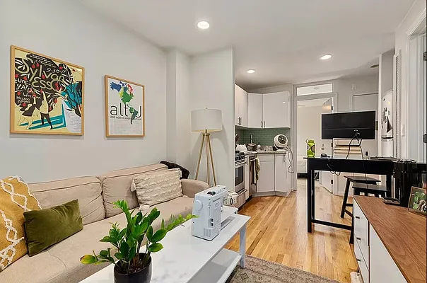 Rented by Dalan Rentals | media 8