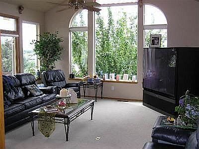 Family Room Great Views