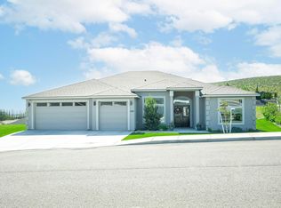 5593 S Lyle Pl, Kennewick, WA 99336