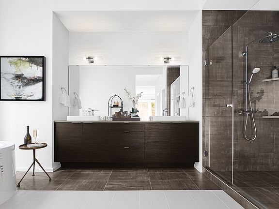 Interior Image For The Clover