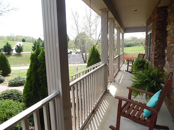 5th image of 204 Payton Farms Ln