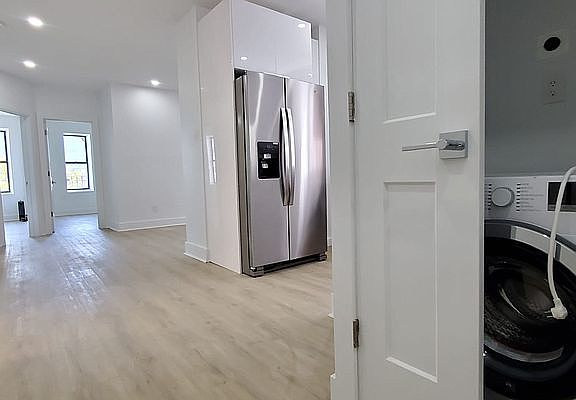 3rd image of 100 Convent Ave APT 407