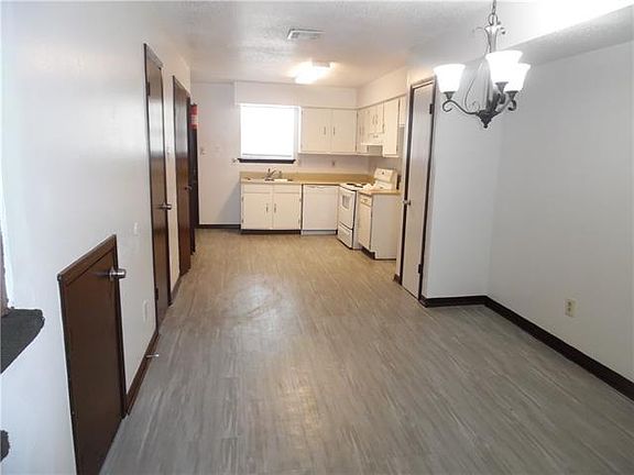 3rd image of 3101 Phoenix St #B