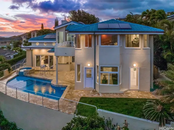 846 Moaniala St, Honolulu, HI 96821