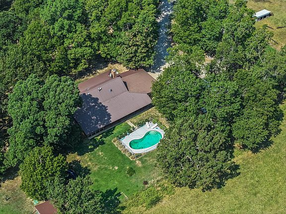 2nd image of 11052 Bredehoeft Rd