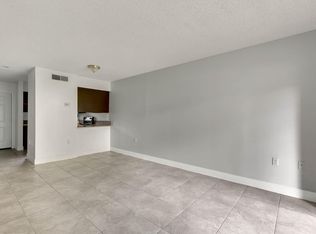 1177 Bentley Rd APT 1, Leesburg, FL 34748
