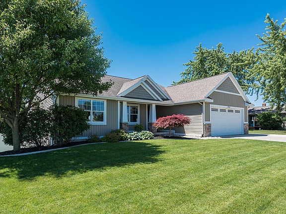 2nd image of 3968 Sidehill Dr