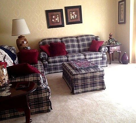 Living Room w/ Bay Window 
