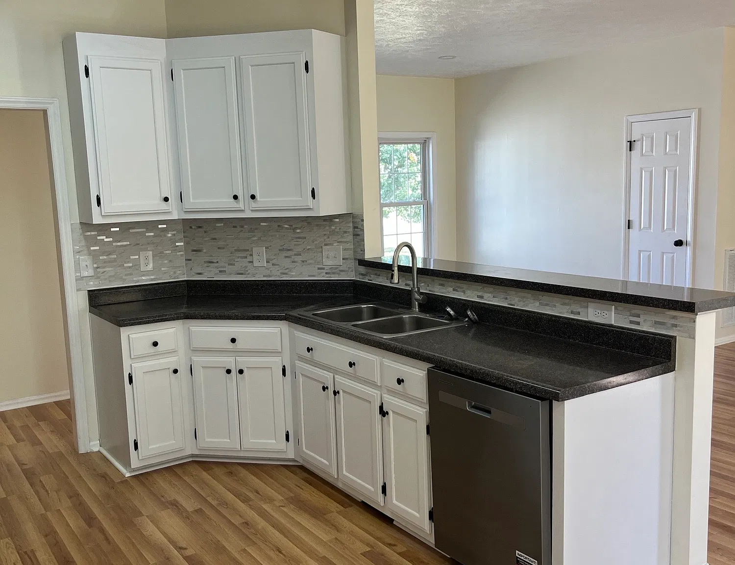 93 Springfield Lane — Photo 4