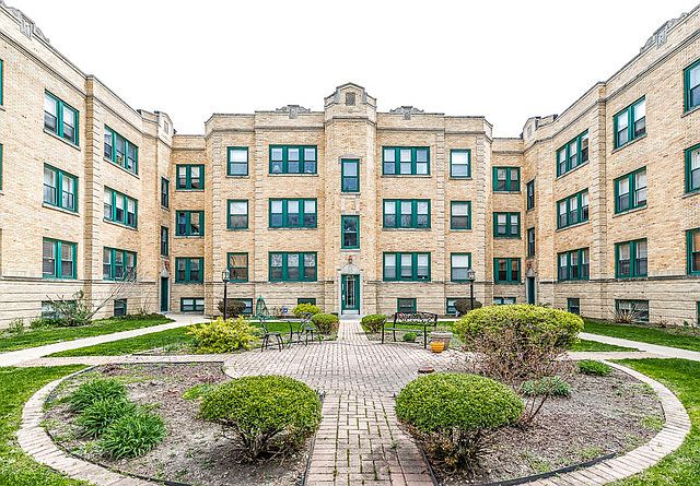 1st image of 4023 N Mozart St Unit 1