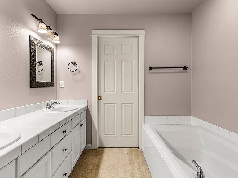 10267 NW Alder Grove Ln — Photo 11