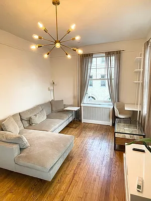 Rented by Jonis Realty | media 4