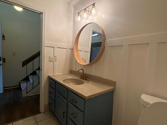 Bathroom view 2