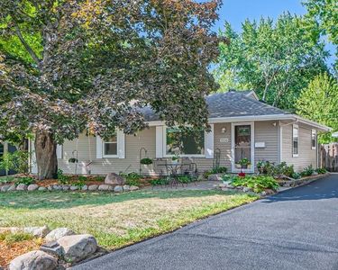 9336 12th Ave S, Bloomington, MN, 55425
