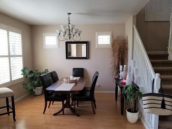 Formal dining room
