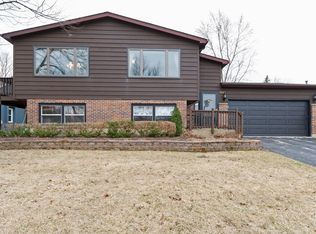 4283 Russell Ave, Gurnee, IL 60031